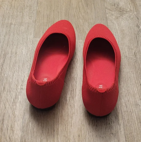 Vivaia Women's 9 Red Ballet Flats - Picture 3 of 4